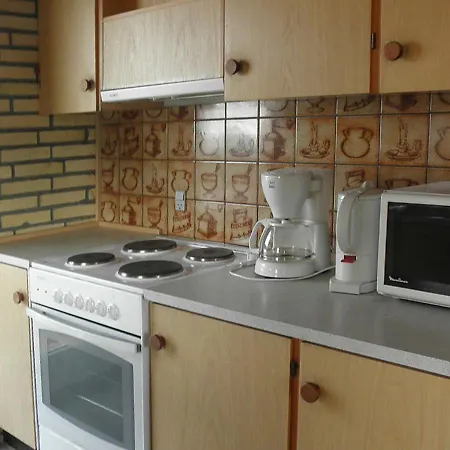 Three-bedroom Holiday In Henne 6 度假居
